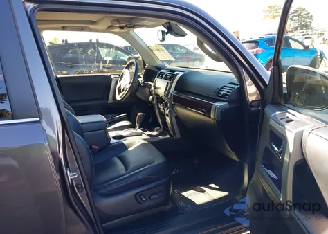 2020 Toyota 4Runner Limited z USA, uszkodzony, nr VIN JTEBU5JR6L5777812